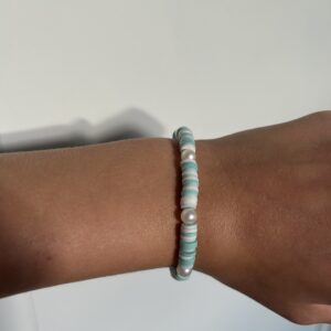 Licht groene parel armband