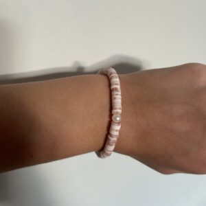 Oudroze kralen armband met parel
